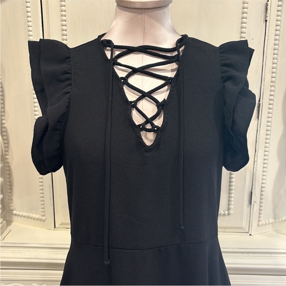 Bellino Little Black Dress Flutter Sleeve, Vneck lace up detail Size Small